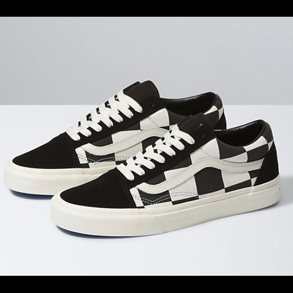 Vans Old Skool Checkered NWT Shoes - Picture 4 of 4